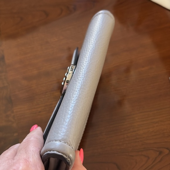 Michael Kors Fulton large Gray Leather Wallet / Flap Closure lots of space NWOT - Picture 17 of 17